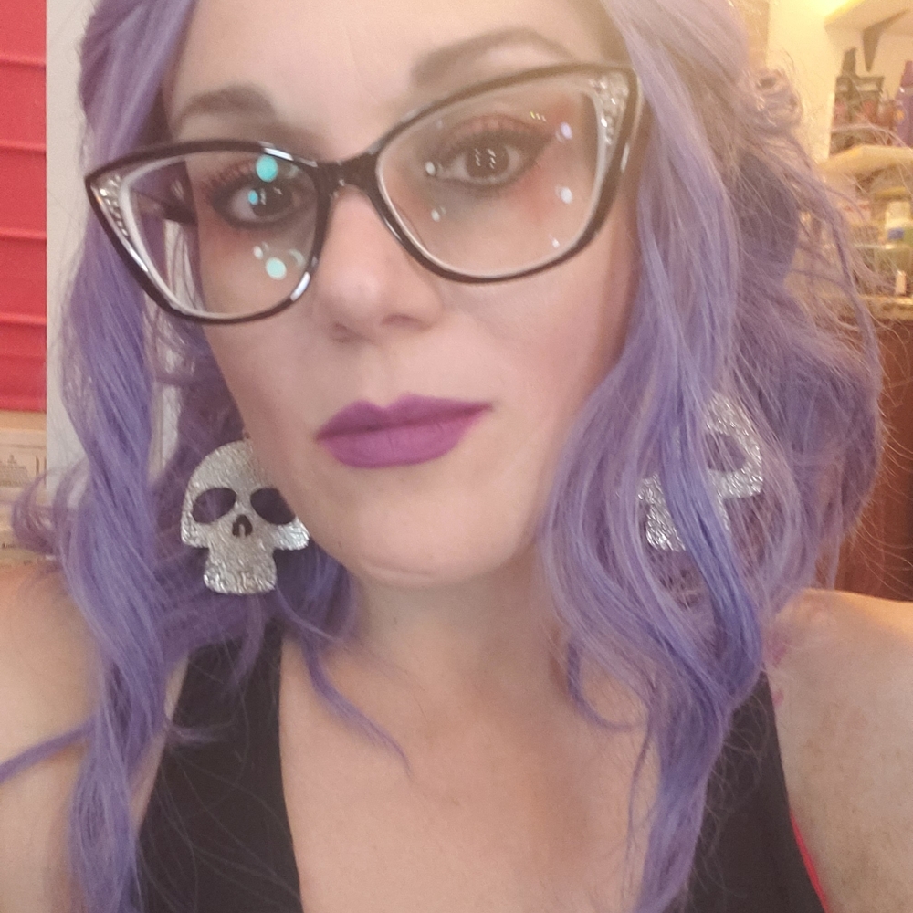 Metal skull earrings